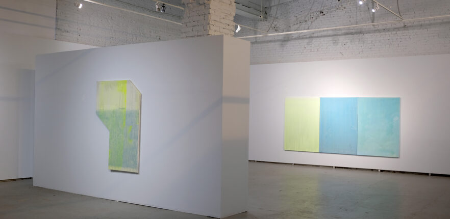 Как сделать абстрактную живопись содержательной: о выставке Вики Шумской