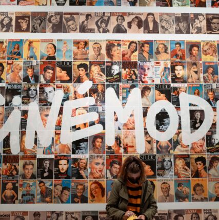 Фоторепортаж: “CinéMode” под кураторством Жана-Поля Готье в Париже