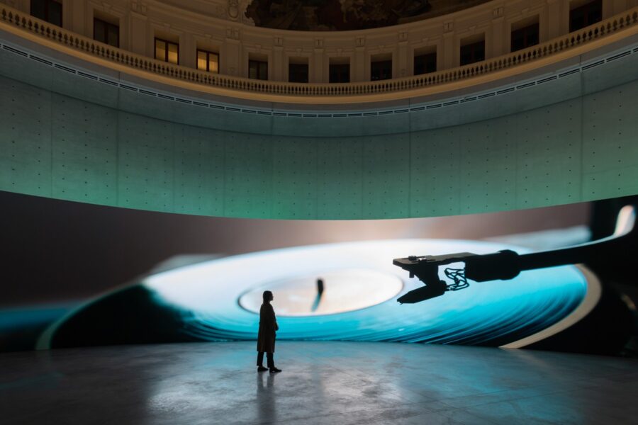 Анри Сала превратил парижский музей Франсуа Пино в храм звука