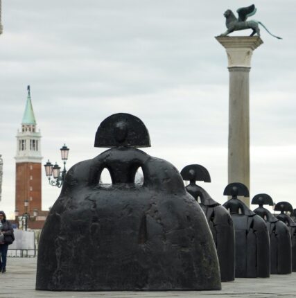 В Венеции появилась инсталляция, вдохновлённая «Менинами» Веласкеса